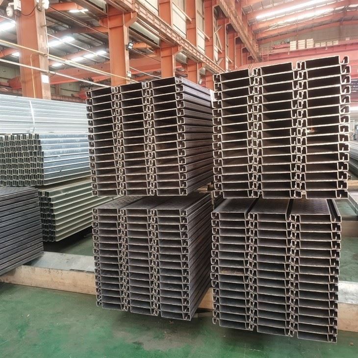 Maintenance And Decoration Of Roof And Wall Of Steel Structure Building